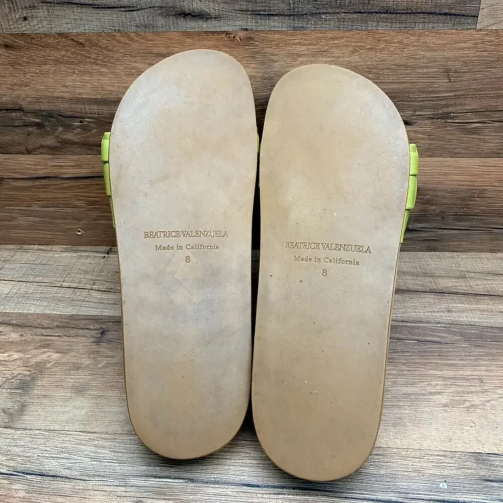 Beatrice Valenzuela product details